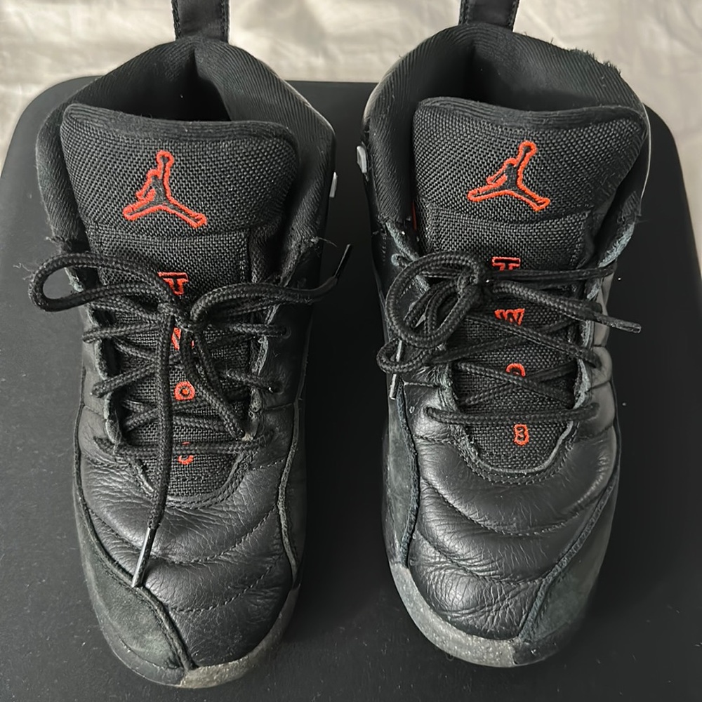 Jordan 12 Retro
Utility (Preschool) Size 2Y